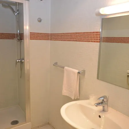 Hotel Rhodos Morzine 2*